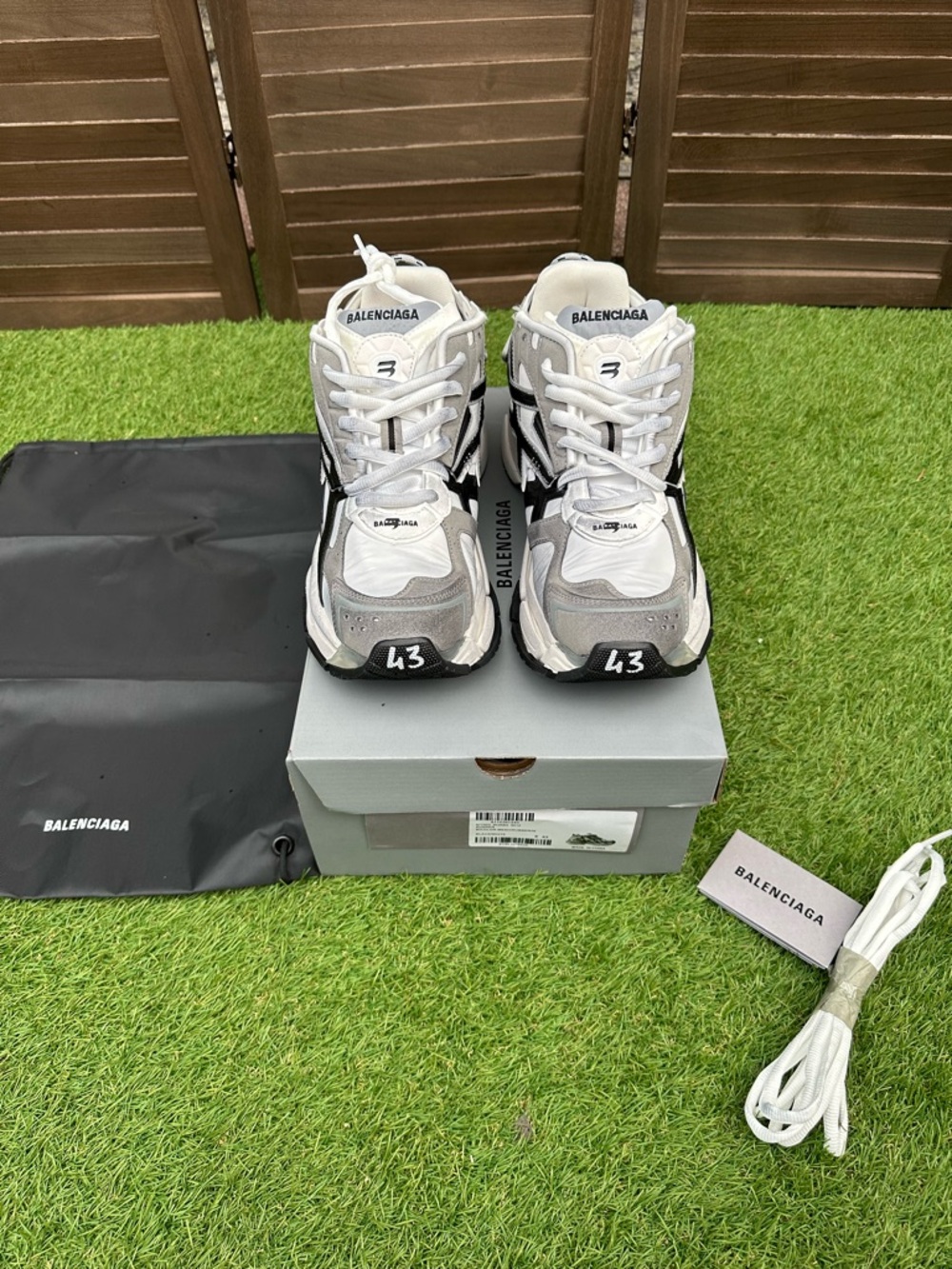 Balenciaga Runner 2.0 Sneakers - Grey/White/Black - Picture 4 of 7